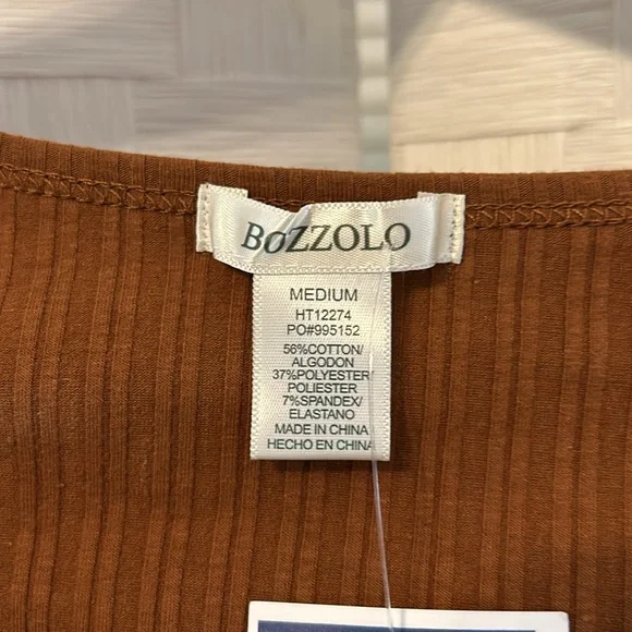 Bozzolo Long-Sleeve Cropped Top - Picture 7 of 7